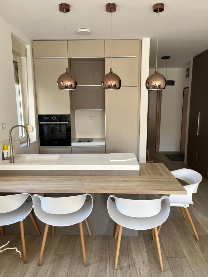 Atina Apartment, City Centre Budva ,Luxurious, Bright, Parking Eksteriør billede