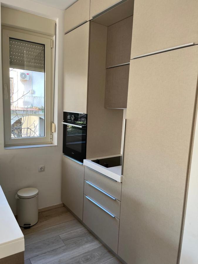 Atina Apartment, City Centre Budva ,Luxurious, Bright, Parking Eksteriør billede