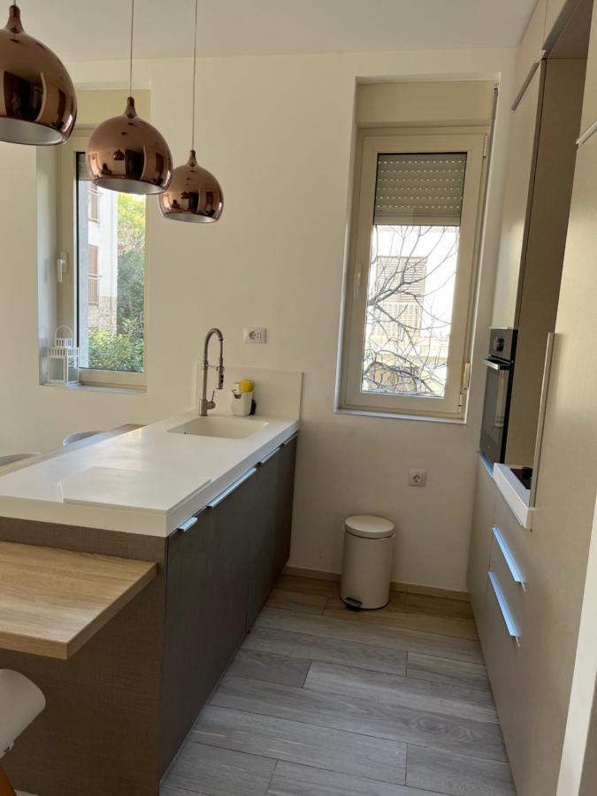 Atina Apartment, City Centre Budva ,Luxurious, Bright, Parking Eksteriør billede