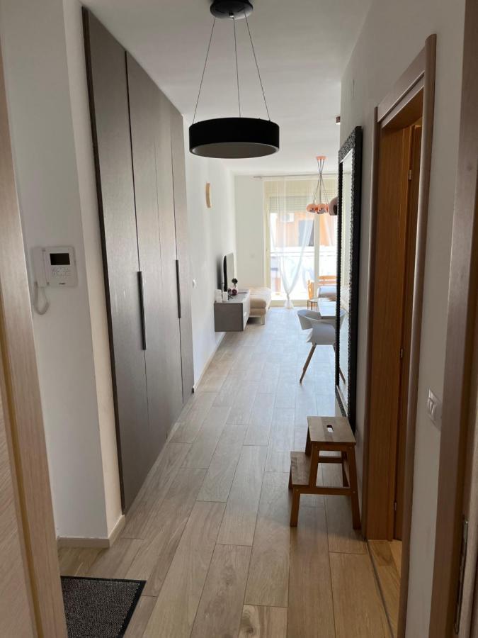 Atina Apartment, City Centre Budva ,Luxurious, Bright, Parking Eksteriør billede