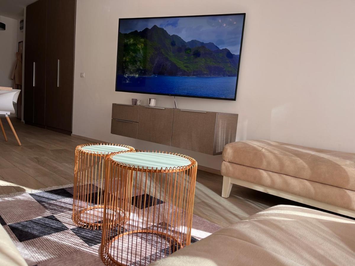 Atina Apartment, City Centre Budva ,Luxurious, Bright, Parking Eksteriør billede